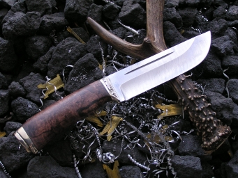 Нож Кречет 2 (Дамаск, стаб. карельская береза, мельхиор)